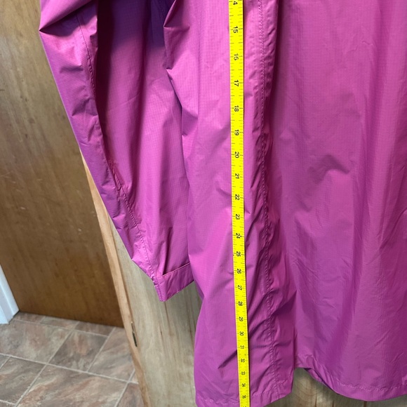 LL BEAN RAIN JACKET COAT HOOD WATERPROOF KNEE LEGNTH PINK XXL RAIN GEAR be dry - Picture 5 of 10